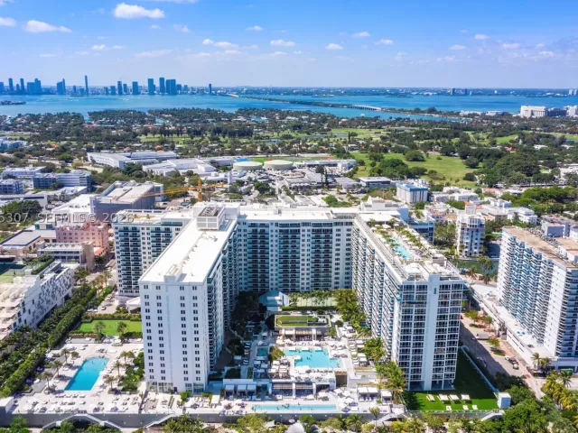 3-bedroom condo for rent in Miami Beach -  - MondialRealty