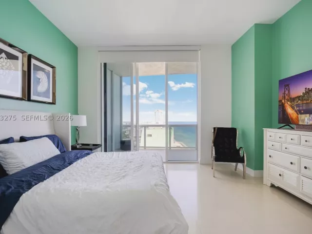 3-bedroom condo for sale in Sunny Isles Beach - 16001 Collins Ave 4102 - MondialRealty