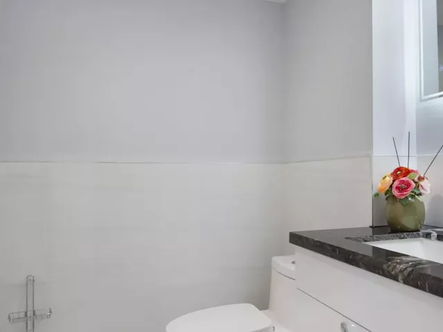 1-bedroom condo for sale in Fort Lauderdale - 3550 Galt Ocean Drive 508 - MondialRealty