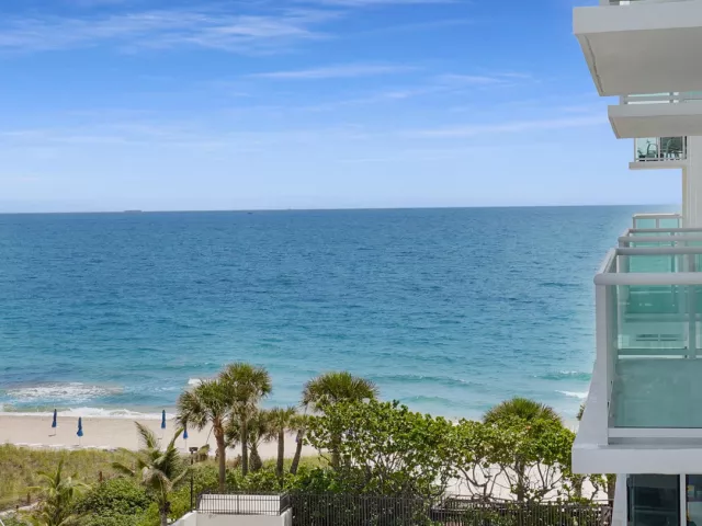 1-bedroom condo for sale in Fort Lauderdale - 3550 Galt Ocean Drive 508 - MondialRealty