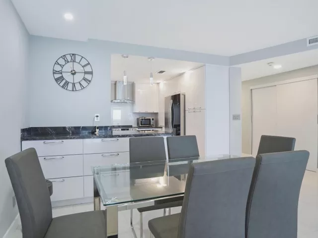 1-bedroom condo for sale in Fort Lauderdale - 3550 Galt Ocean Drive 508 - MondialRealty
