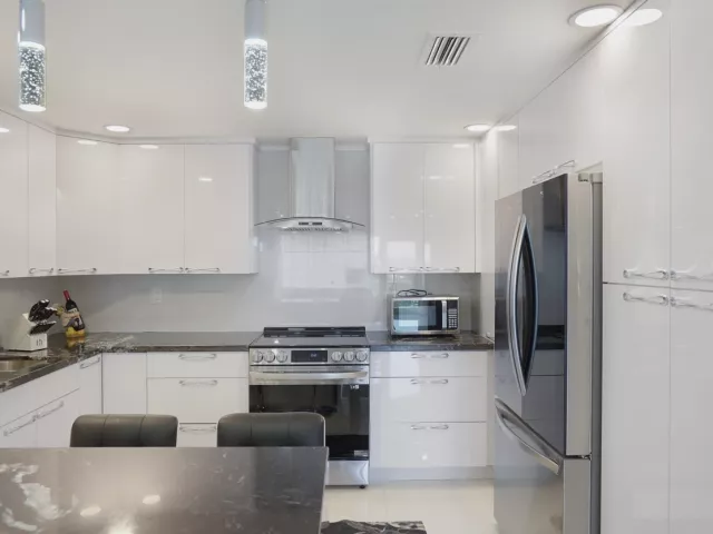 1-bedroom condo for sale in Fort Lauderdale - 3550 Galt Ocean Drive 508 - MondialRealty