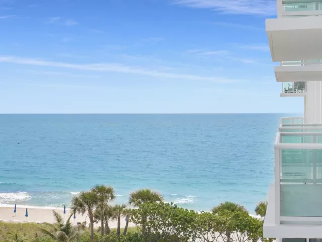 1-bedroom condo for sale in Fort Lauderdale - 3550 Galt Ocean Drive 508 - MondialRealty