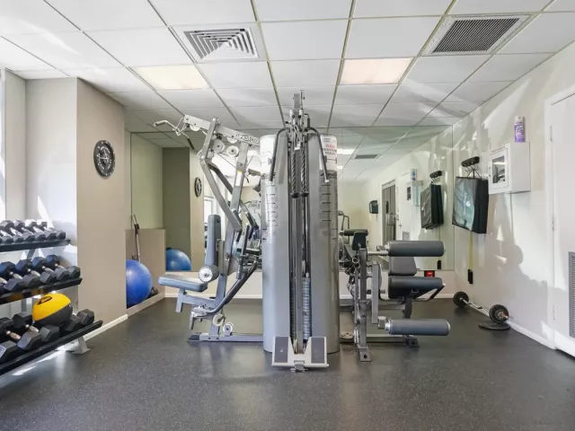 1-bedroom condo for sale in Fort Lauderdale - 3550 Galt Ocean Drive 508 - MondialRealty