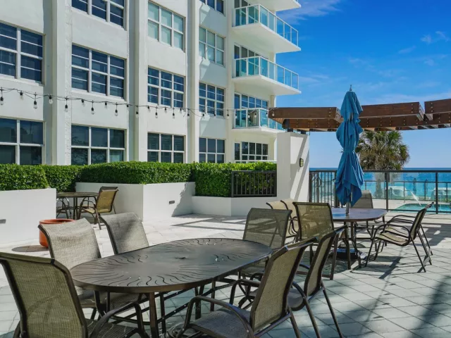 1-bedroom condo for sale in Fort Lauderdale - 3550 Galt Ocean Drive 508 - MondialRealty