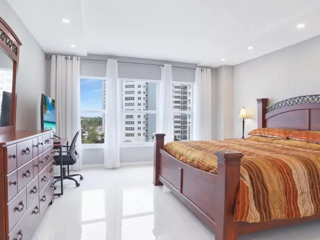 1-bedroom condo for sale in Fort Lauderdale - 3550 Galt Ocean Drive 508 - MondialRealty