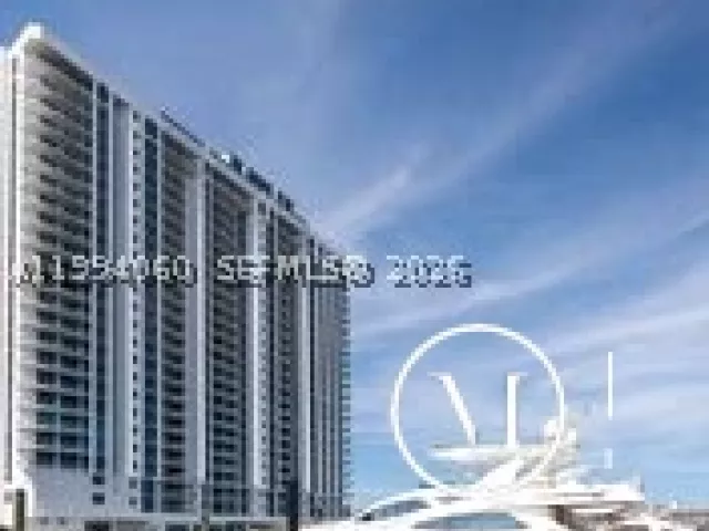 2-bedroom condo for rent in North Miami Beach - 17301 Biscayne Blvd 1602 - MondialRealty