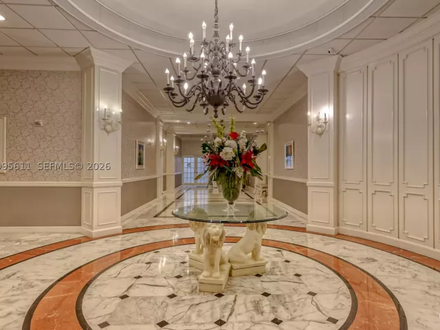 2-bedroom condo for sale in Hollywood - 3800 S Ocean Drive 1606 - MondialRealty