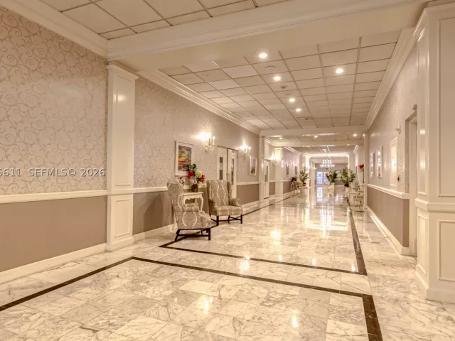 2-bedroom condo for sale in Hollywood - 3800 S Ocean Drive 1606 - MondialRealty