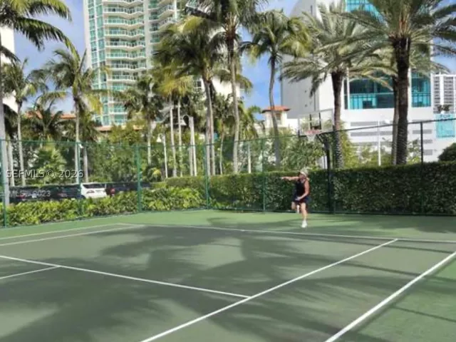 2-bedroom condo for rent in Sunny Isles Beach - 16500 Collins Ave 1453 - MondialRealty