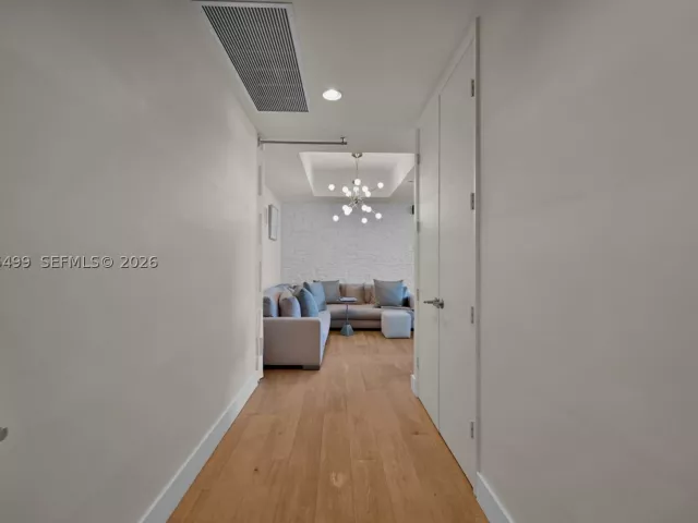 2-bedroom condo for rent in Sunny Isles Beach - 15901 Collins Ave 2405 - MondialRealty