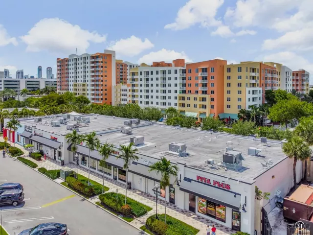 3-bedroom condo for rent in Aventura - 18800 NE 29th Ave PH6 - MondialRealty