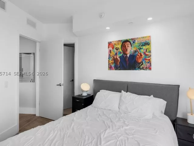 3-bedroom condo for sale in Miami - 501 NE 31st St 1201 - MondialRealty
