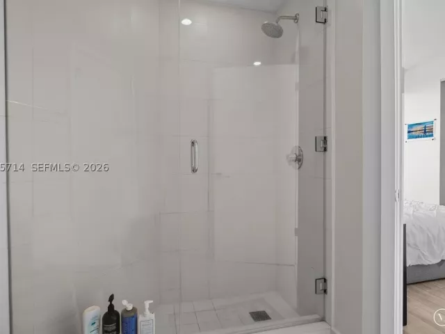 3-bedroom condo for sale in Miami - 501 NE 31st St 1201 - MondialRealty