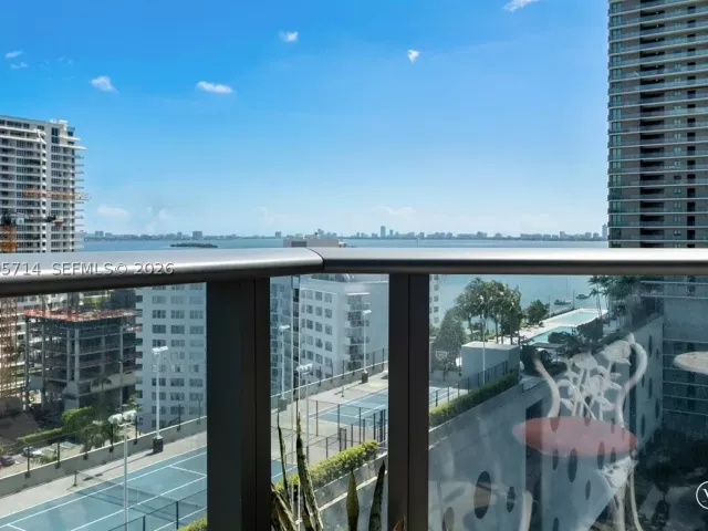 3-bedroom condo for sale in Miami - 501 NE 31st St 1201 - MondialRealty