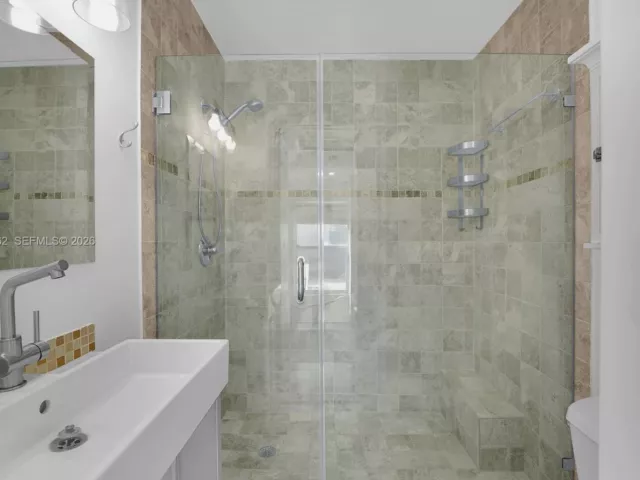 4-bedroom home for sale in Hollywood - 335 Virginia St - MondialRealty