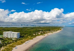 Apartment #812 at Commodore Club