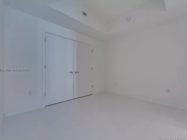 2-bedroom condo for rent in Miami - 851 NE 1st Ave 4007 - MondialRealty