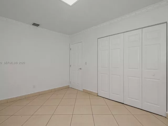 3-bedroom home for rent in Miami - 2545 NE 207th St 0 - MondialRealty