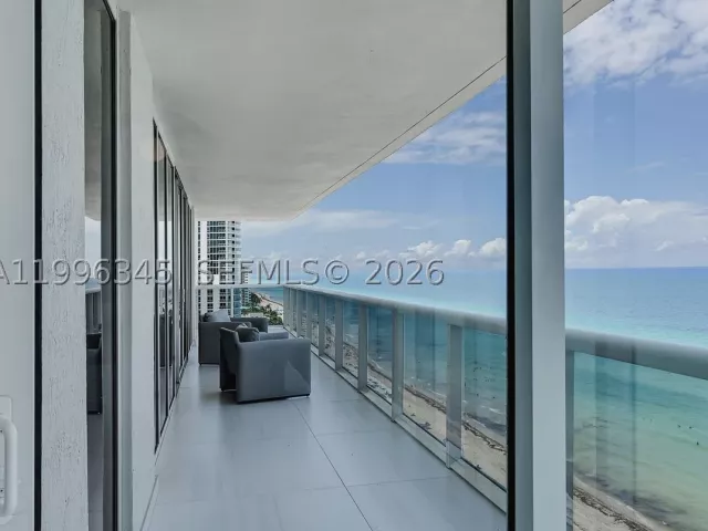 3-bedroom condo for rent in Hallandale Beach - 1830 S Ocean Dr 1501 - MondialRealty
