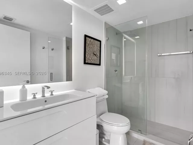 3-bedroom condo for rent in Hallandale Beach - 1830 S Ocean Dr 1501 - MondialRealty