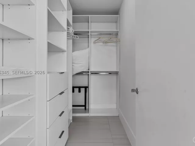 3-bedroom condo for rent in Hallandale Beach - 1830 S Ocean Dr 1501 - MondialRealty