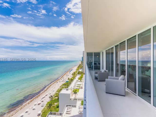 3-bedroom condo for rent in Hallandale Beach - 1830 S Ocean Dr 1501 - MondialRealty