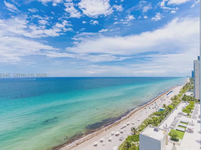 3-bedroom condo for rent in Hallandale Beach - 1830 S Ocean Dr 1501 - MondialRealty
