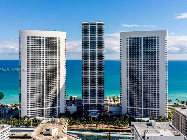 3-bedroom condo for rent in Hallandale Beach - 1830 S Ocean Dr 1501 - MondialRealty