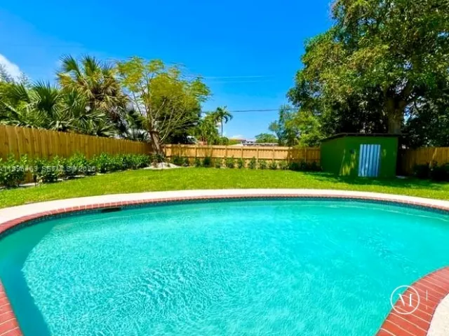 4-bedroom home for rent in Boca Raton - 329 SW 3rd St - MondialRealty