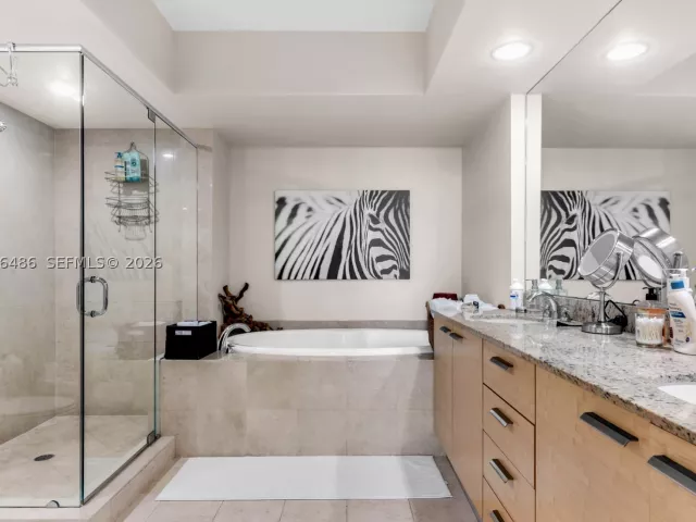 2-bedroom condo for rent in Hallandale Beach - 1830 S Ocean Dr 2608 - MondialRealty