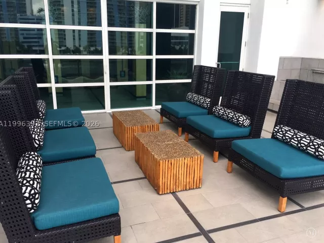 4-bedroom condo for sale in Miami - 900 Brickell Key Blvd PH3403 - MondialRealty