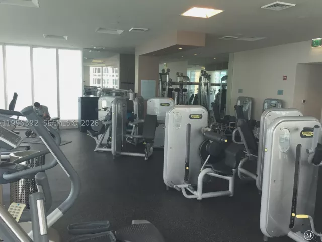 4-bedroom condo for sale in Miami - 900 Brickell Key Blvd PH3403 - MondialRealty