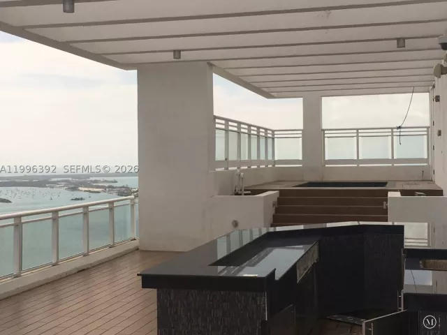 4-bedroom condo for sale in Miami - 900 Brickell Key Blvd PH3403 - MondialRealty