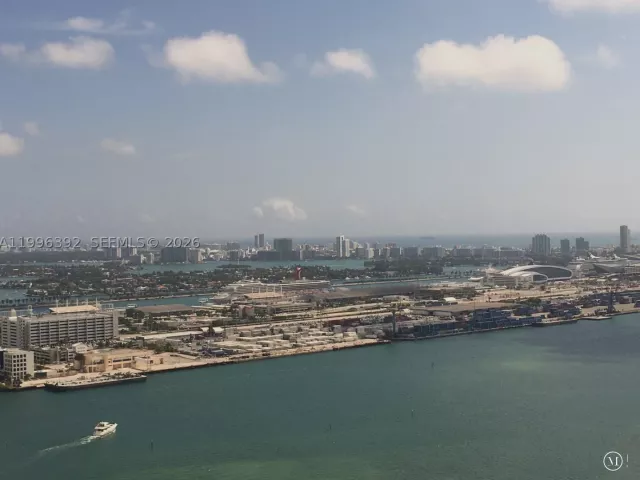 4-bedroom condo for sale in Miami - 900 Brickell Key Blvd PH3403 - MondialRealty