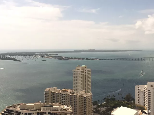 4-bedroom condo for sale in Miami - 900 Brickell Key Blvd PH3403 - MondialRealty