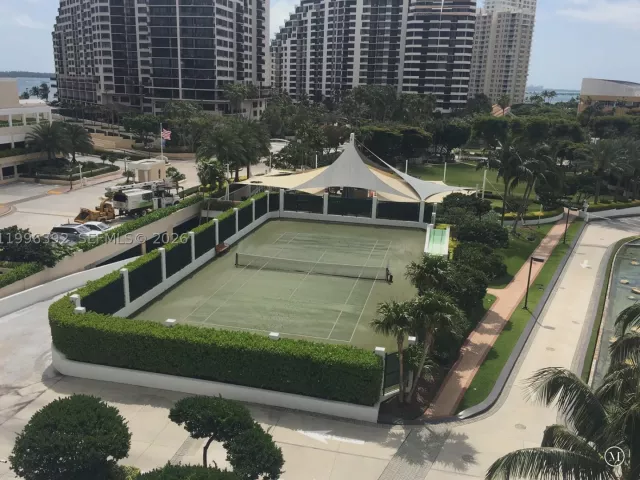 4-bedroom condo for sale in Miami - 900 Brickell Key Blvd PH3403 - MondialRealty