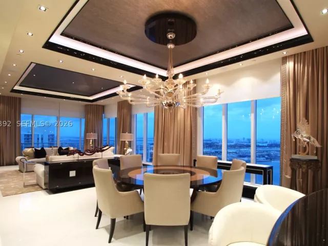4-bedroom condo for sale in Miami - 900 Brickell Key Blvd PH3403 - MondialRealty
