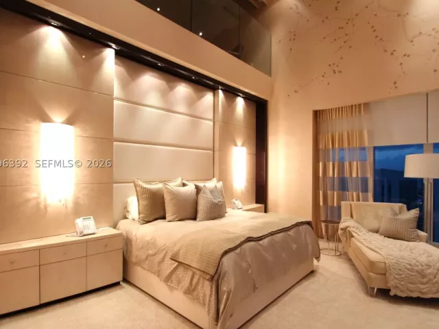 4-bedroom condo for sale in Miami - 900 Brickell Key Blvd PH3403 - MondialRealty
