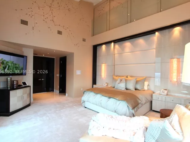 4-bedroom condo for sale in Miami - 900 Brickell Key Blvd PH3403 - MondialRealty