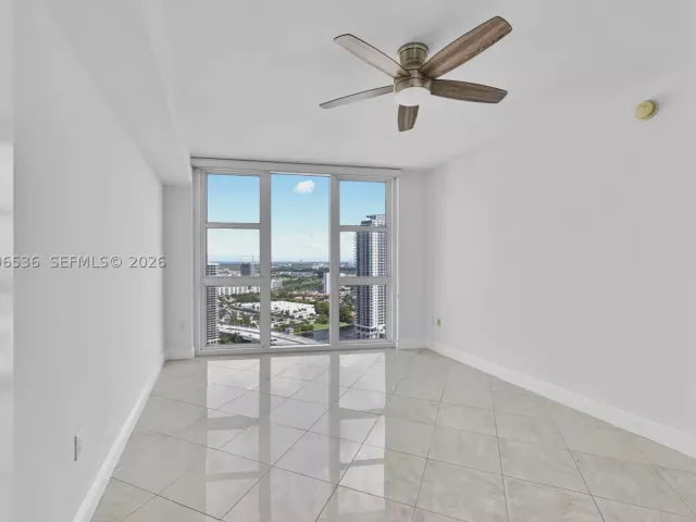 2-bedroom condo for rent in Hallandale Beach - 1850 S Ocean Dr 3510 - MondialRealty