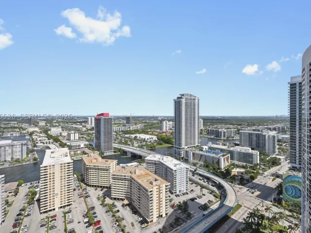 2-bedroom condo for rent in Hallandale Beach - 1850 S Ocean Dr 3510 - MondialRealty