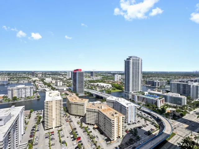 2-bedroom condo for rent in Hallandale Beach - 1850 S Ocean Dr 3510 - MondialRealty