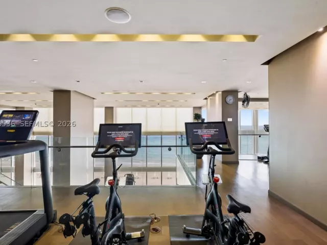 2-bedroom condo for rent in Hallandale Beach - 1850 S Ocean Dr 3510 - MondialRealty