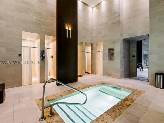 2-bedroom condo for rent in Hallandale Beach - 1850 S Ocean Dr 3510 - MondialRealty