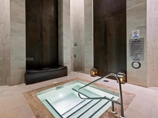 2-bedroom condo for rent in Hallandale Beach - 1850 S Ocean Dr 3510 - MondialRealty