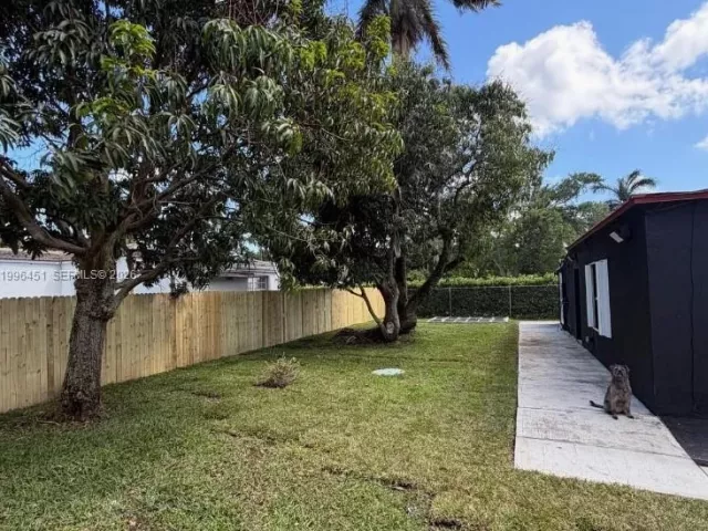 3-bedroom home for rent in Miami - 14240 S Biscayne River Rd 2 - MondialRealty
