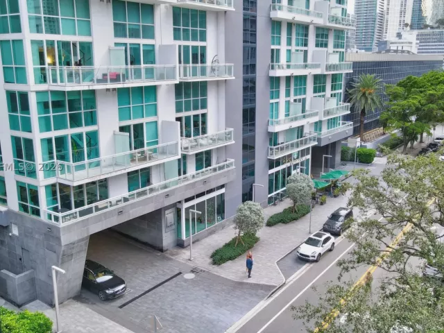 2-bedroom condo for sale in Miami - 1080 Brickell Ave 1801 - MondialRealty