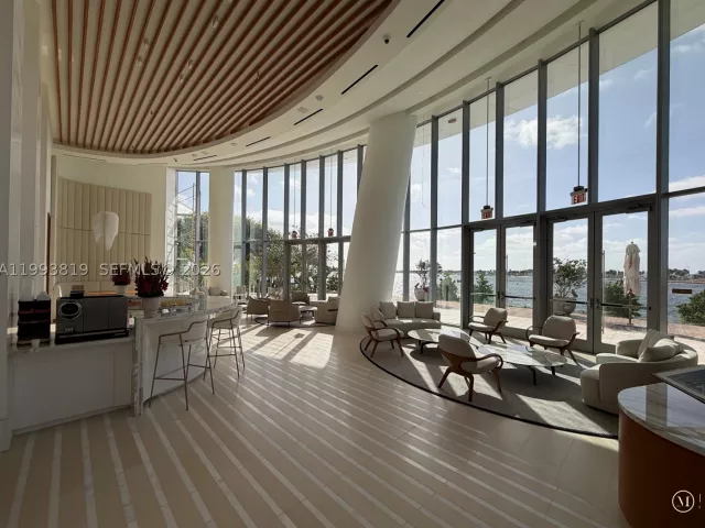 4-bedroom condo for sale in Miami - 175 SE 25th Road 3102 - MondialRealty
