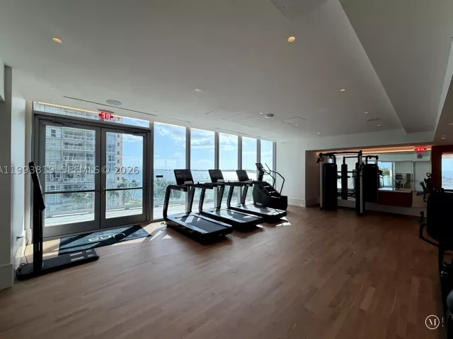 4-bedroom condo for sale in Miami - 175 SE 25th Road 3102 - MondialRealty